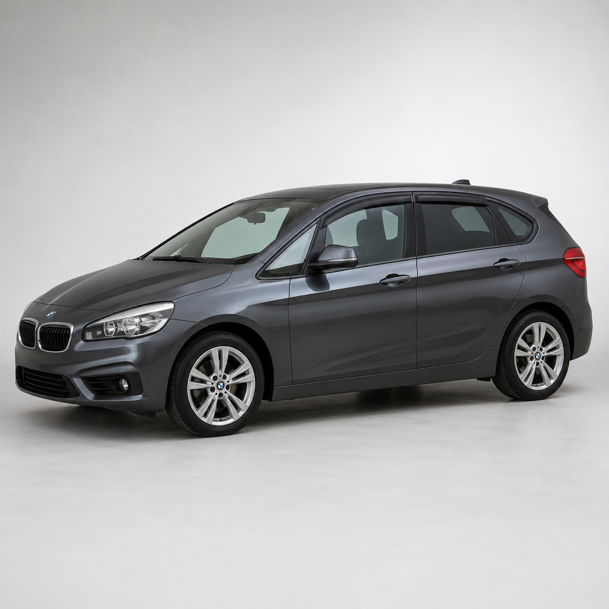 Chuventos aplicados no BMW SERIE 2 Active Tourer (2014-2021) para versão de 5 portas, referência 05520