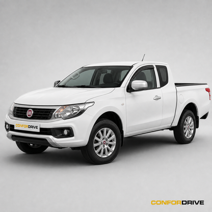 Fiat Fullback Club Cab desde 2015 com chuventos interiores